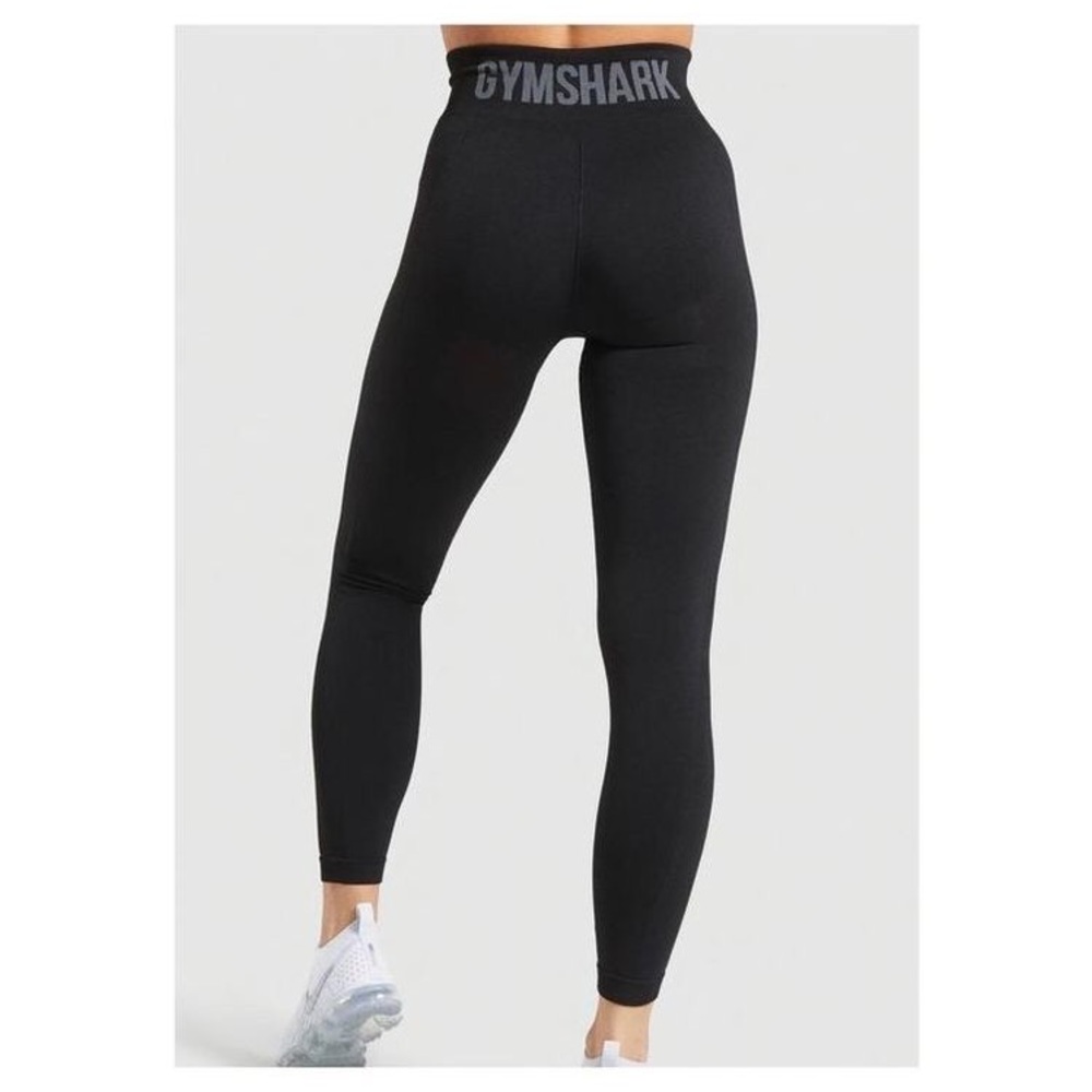Black gymshark leggings